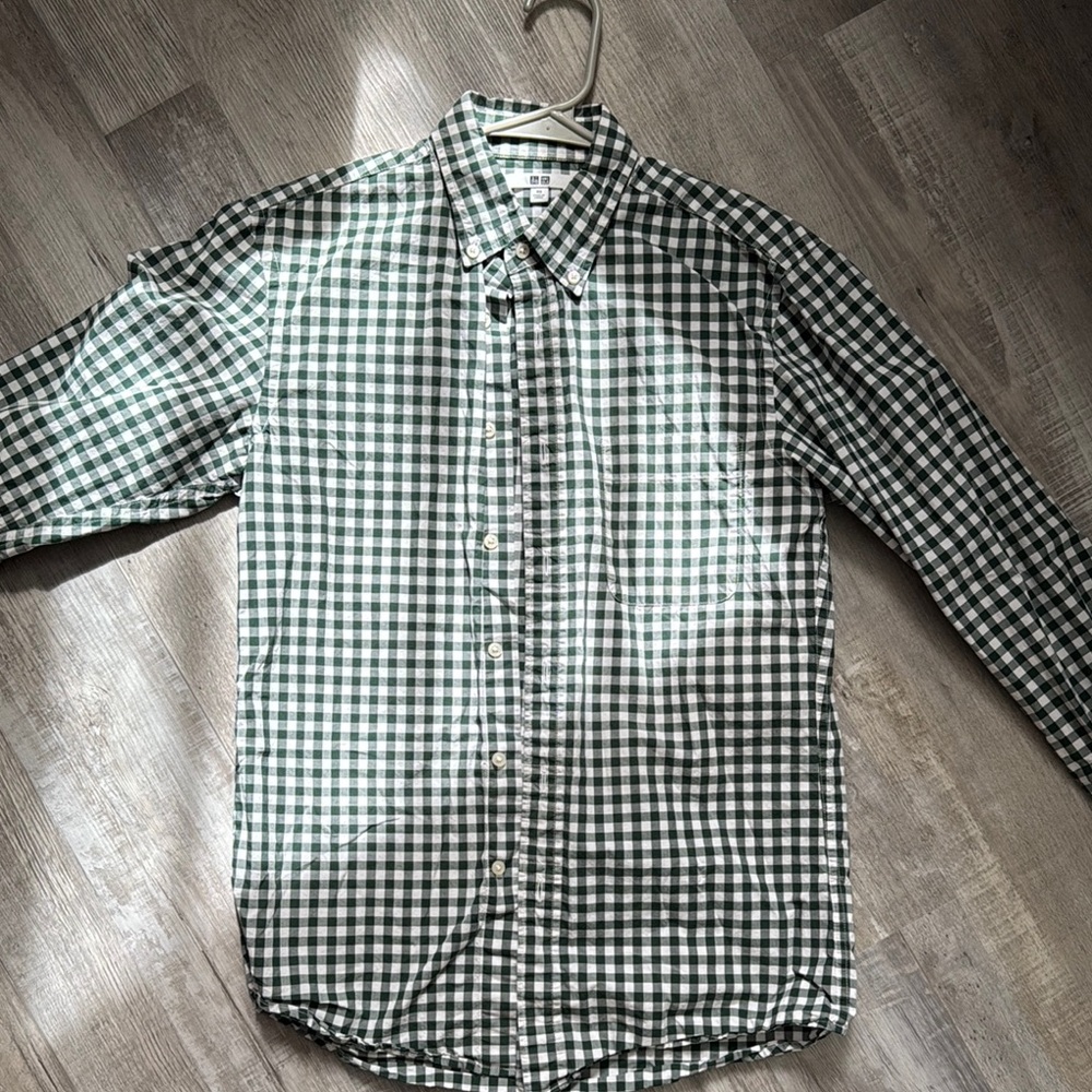 Uniqlo Green Checkered Men's Shirt